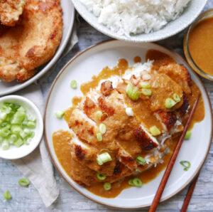 chicken katsu curry with rice and spring onions - Cook Simply