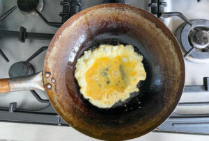 cooking the egg for Singapore noodles | Cook Simply
