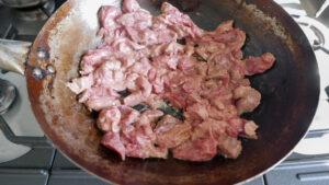 stir frying beef - cook simply