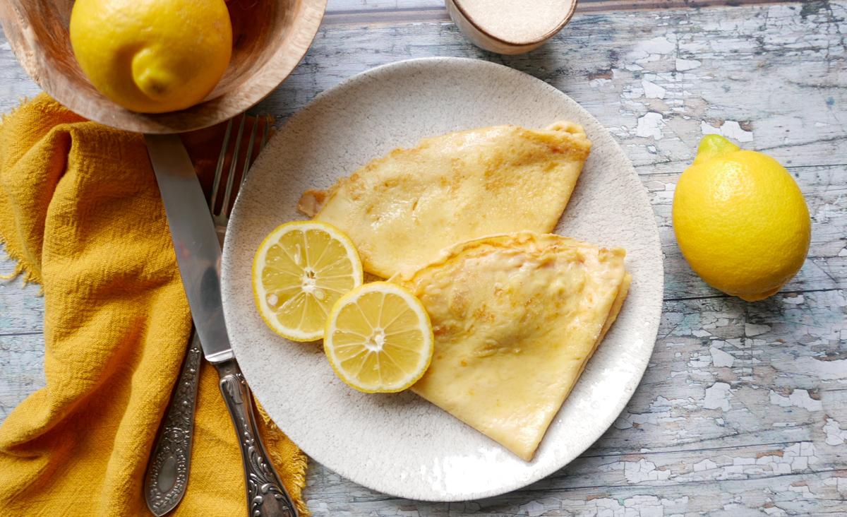 English pancakes with lemon and sugar - Cook Simply