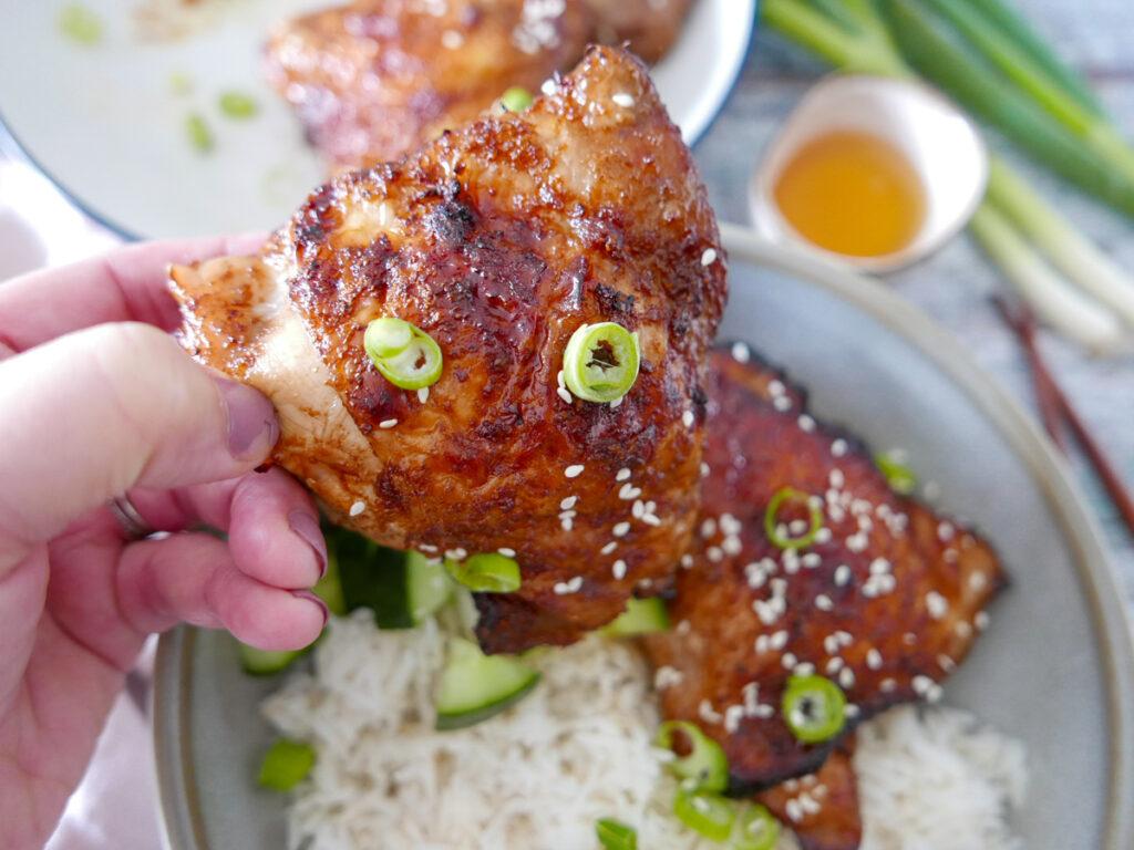 crispy honey garlic chicken thighs - Cook Simply