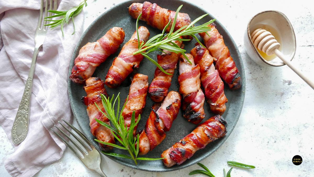 Air fryer pigs in blankets with rosemary - Cook Simply