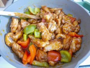 Combine sweet and sour sauce with chicken - Cook Simply