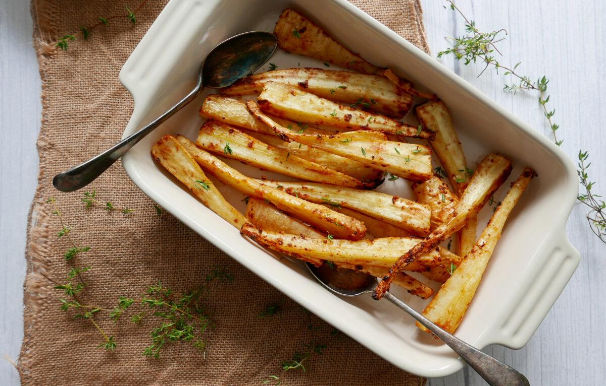 air fryer honey parsnips with thyme - Cook Simply