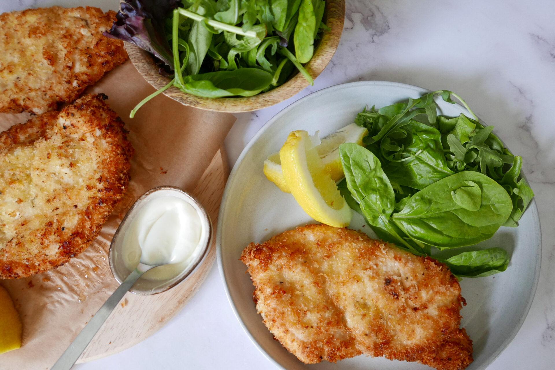 Breaded chicken escalope with green salad-Cook Simply